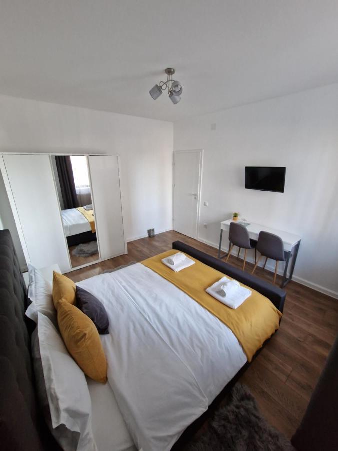 Vic Apartament Drobeta Turnu Severin Eksteriør billede
